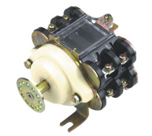 F4-□I/W系列輔助開關