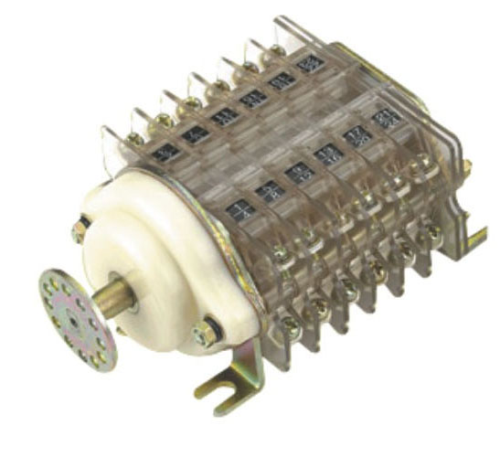 F6-□I/W系列輔助開關 