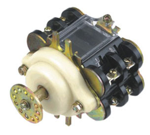 F4-□I/L系列輔助開關